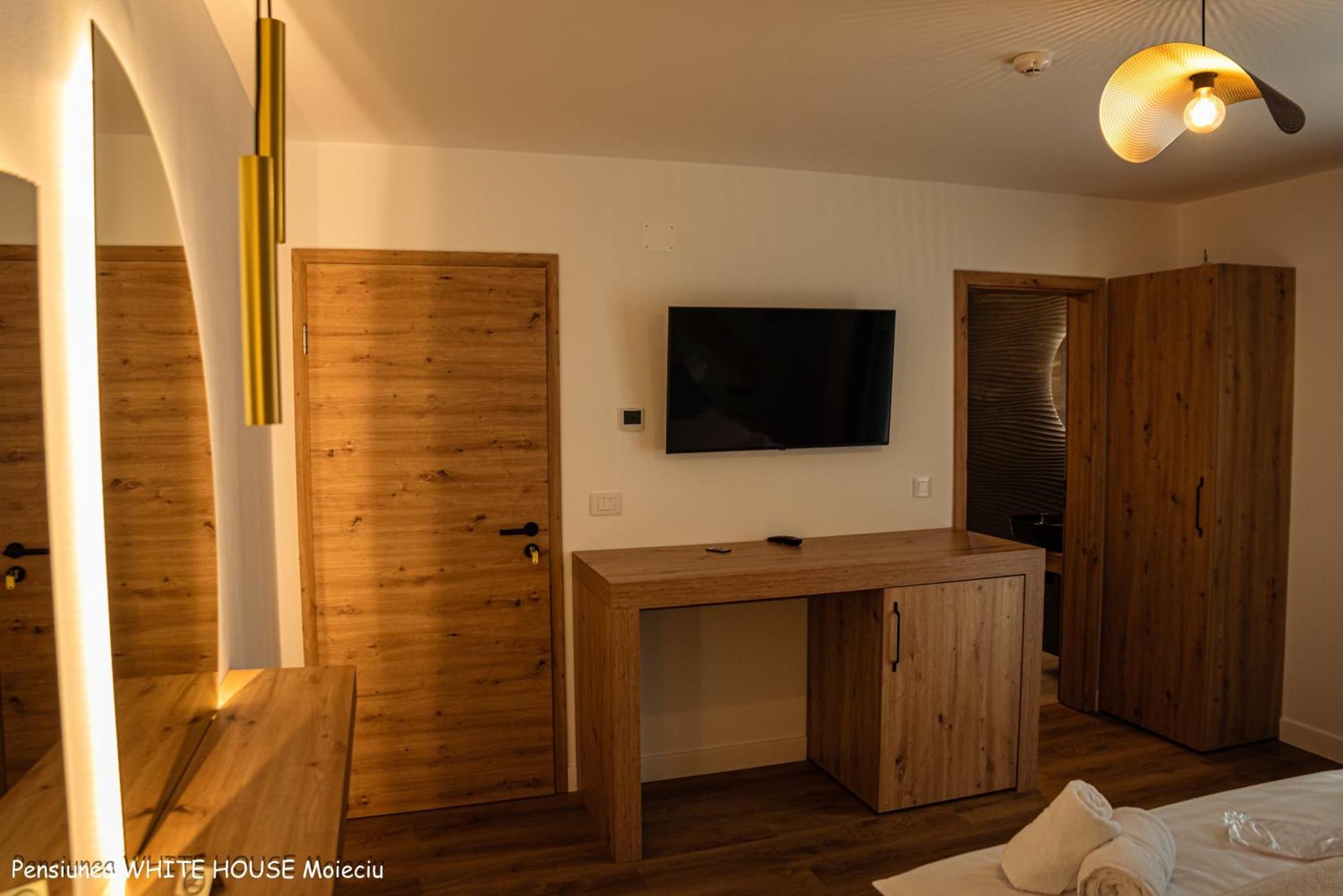 Hotel White House Moieciu à Moieciu de Jos Extérieur photo