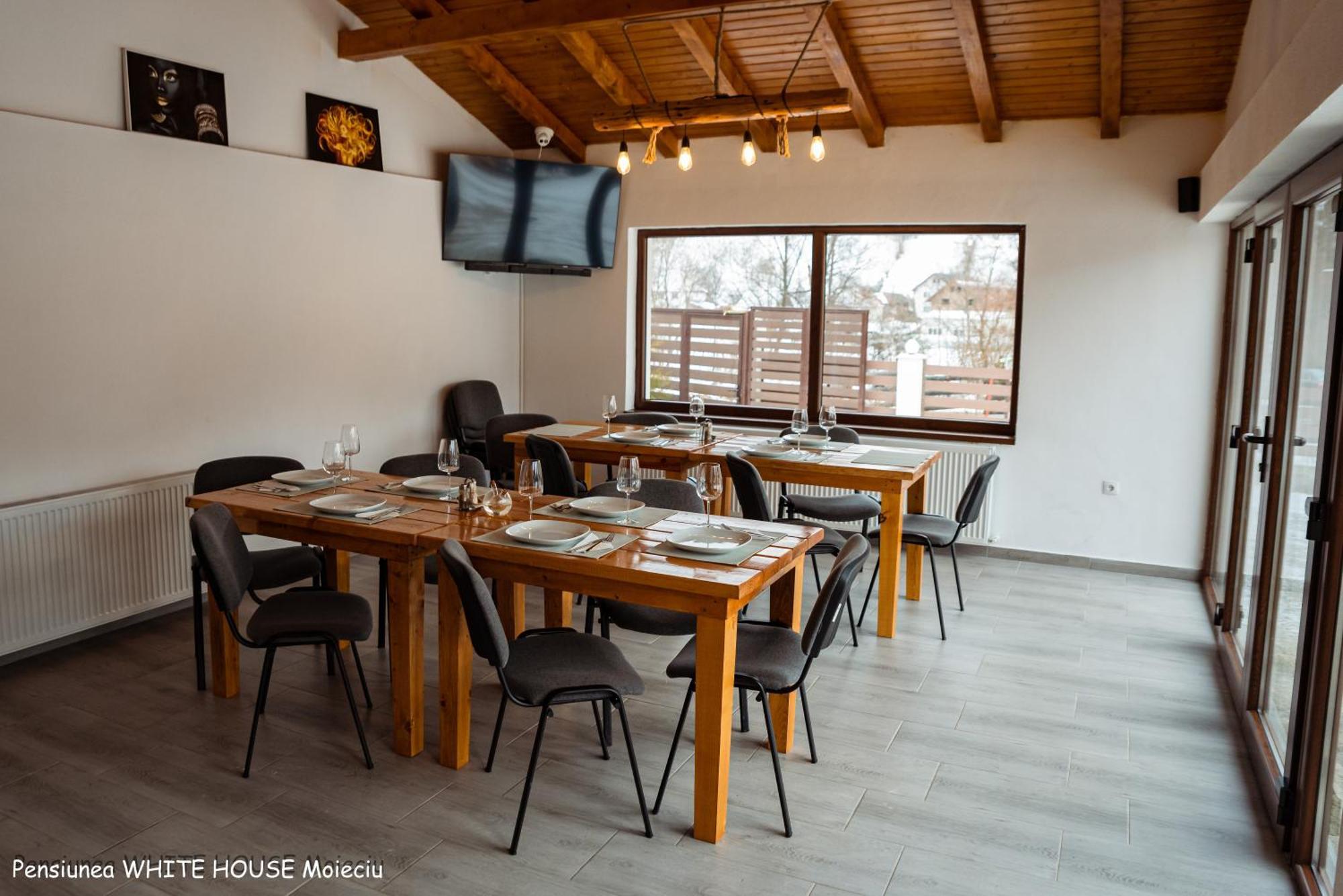Hotel White House Moieciu à Moieciu de Jos Extérieur photo