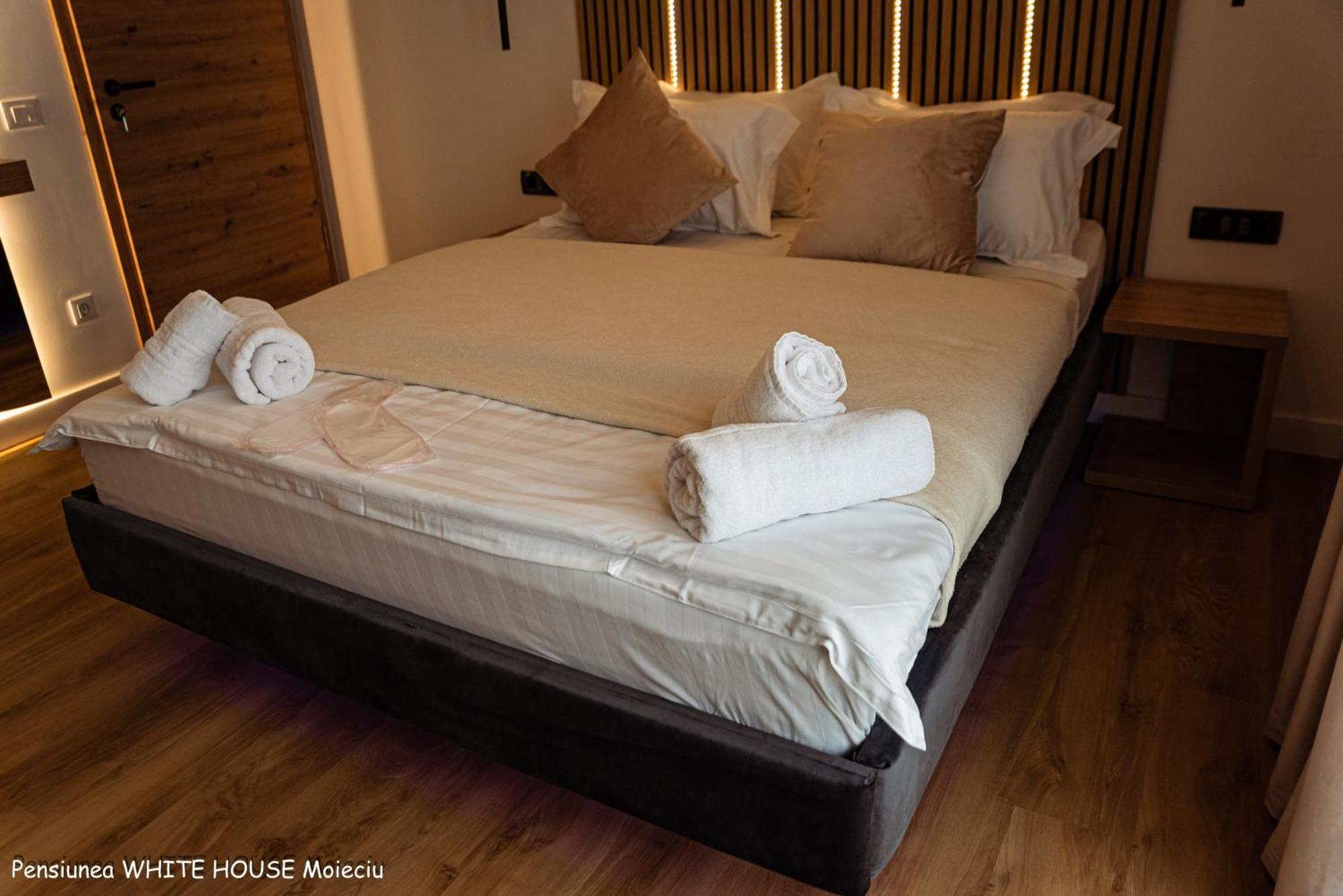 Hotel White House Moieciu à Moieciu de Jos Extérieur photo