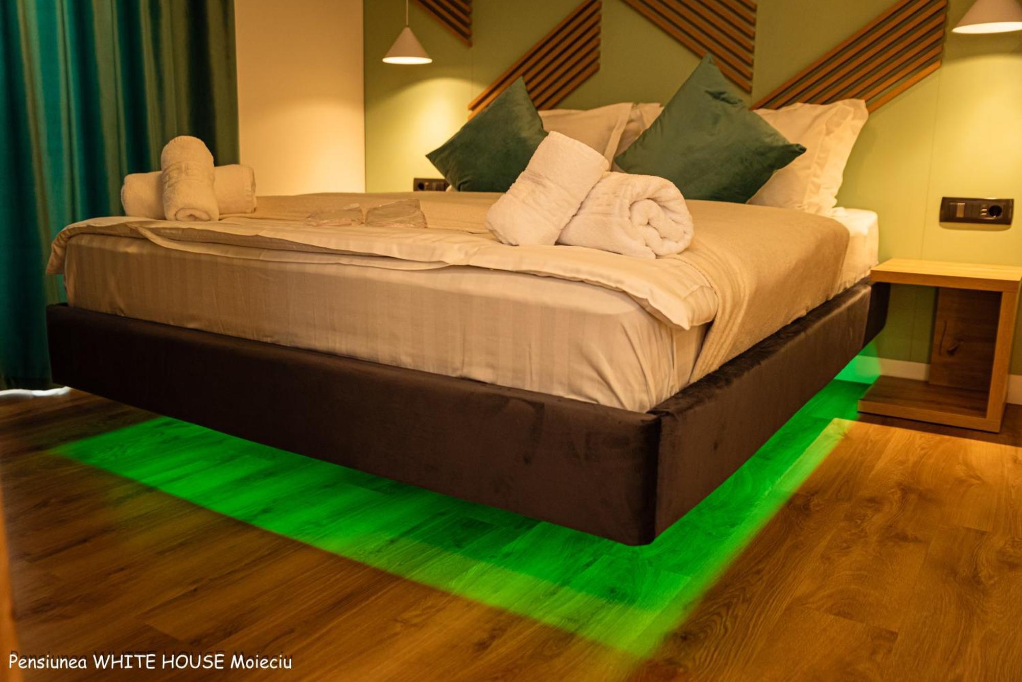 Hotel White House Moieciu à Moieciu de Jos Extérieur photo