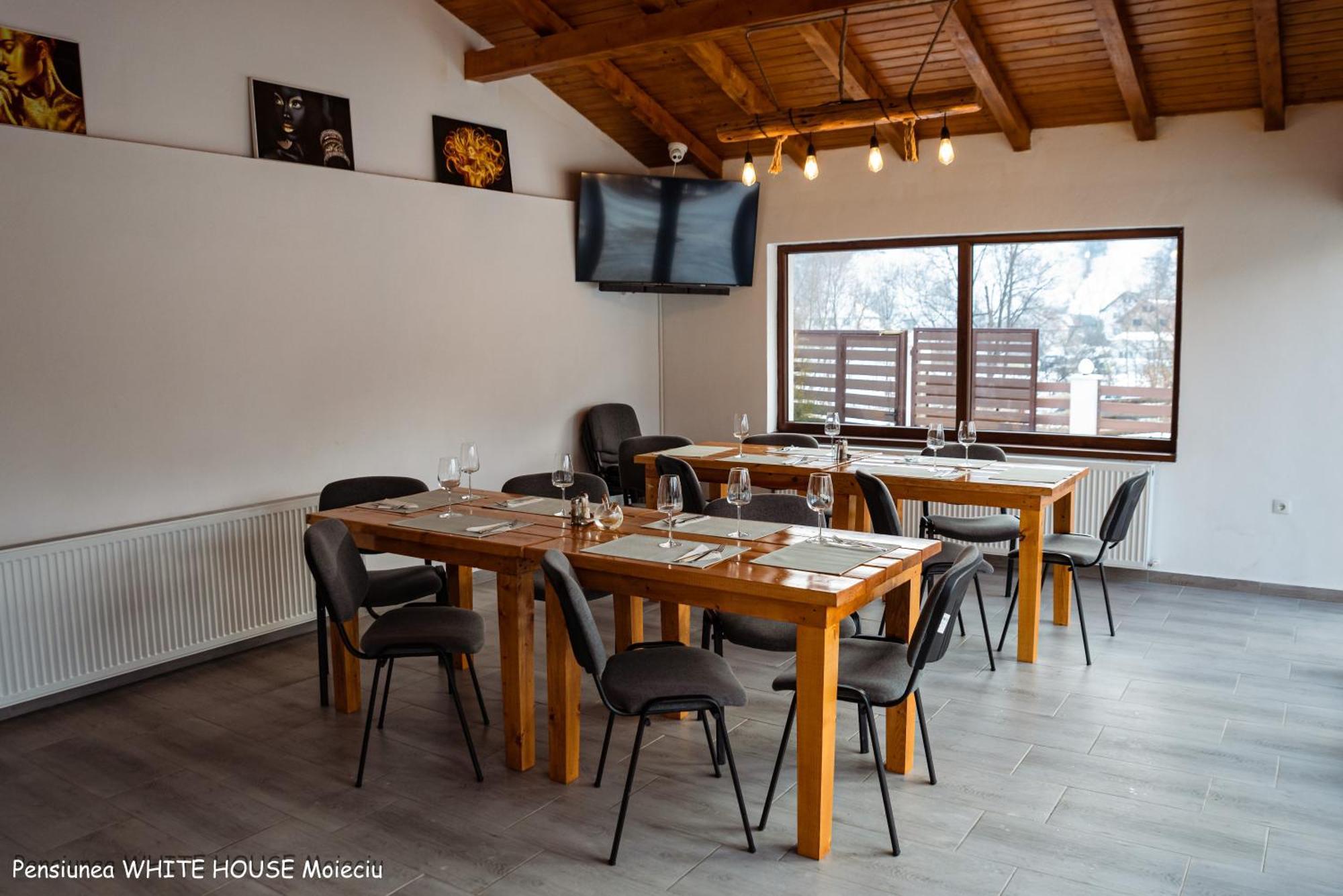 Hotel White House Moieciu à Moieciu de Jos Extérieur photo